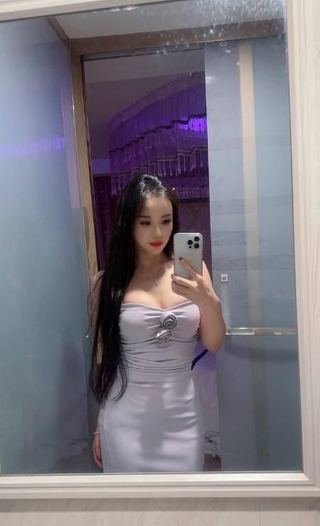 肤白温柔性感御姐