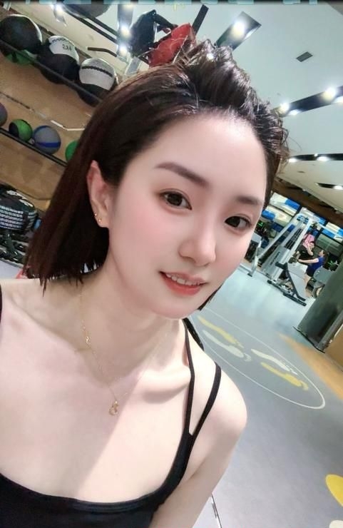 女友般大胸美女 1