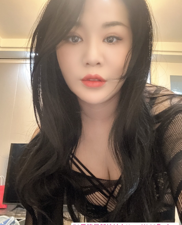 滨江臀肥丰满少妇 1