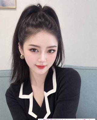 金水曼妙身材御姐小妮