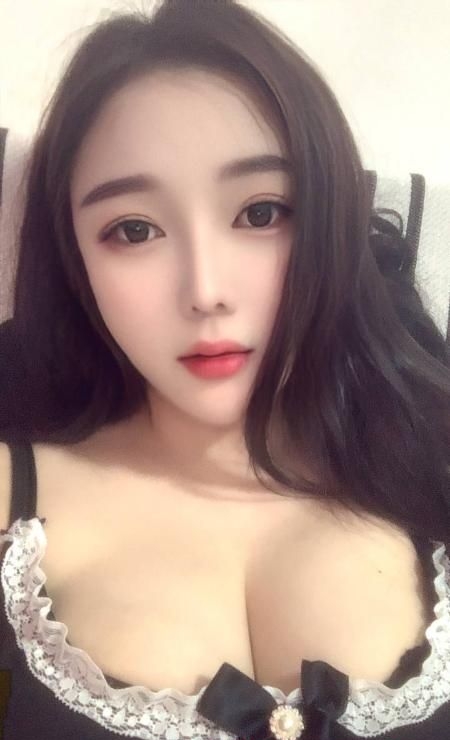 天河E罩杯巨乳美七七 1