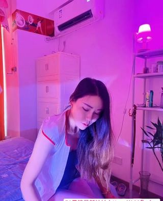 国庆快乐长腿少妇