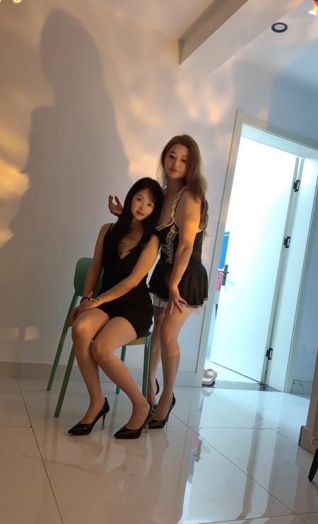 口射舔精姐妹好评体验 1