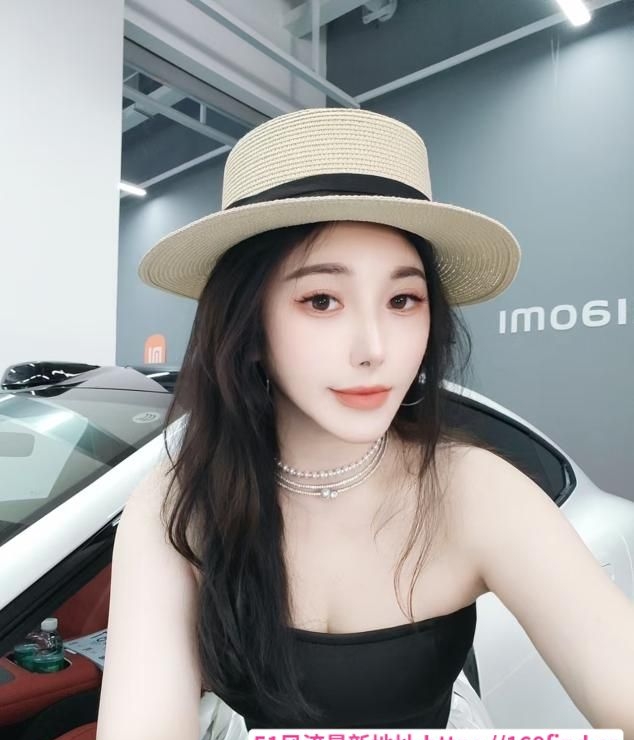 蜜桃臀性感小演员 2