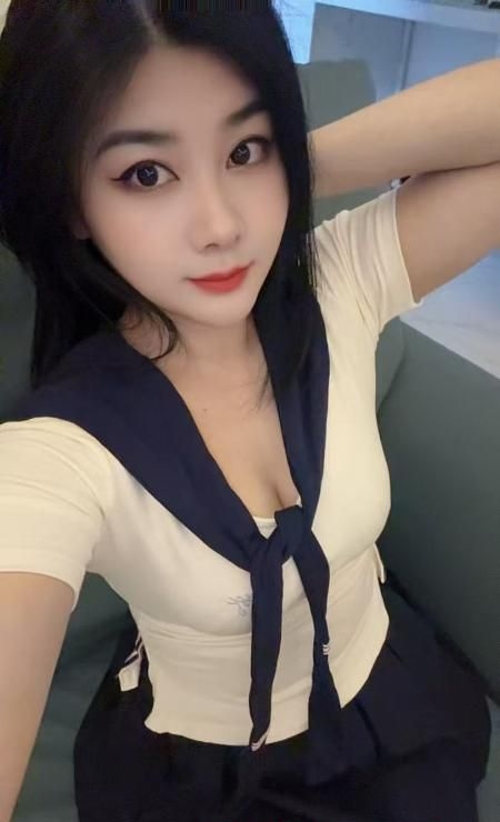 龙华大奶萌萌 4