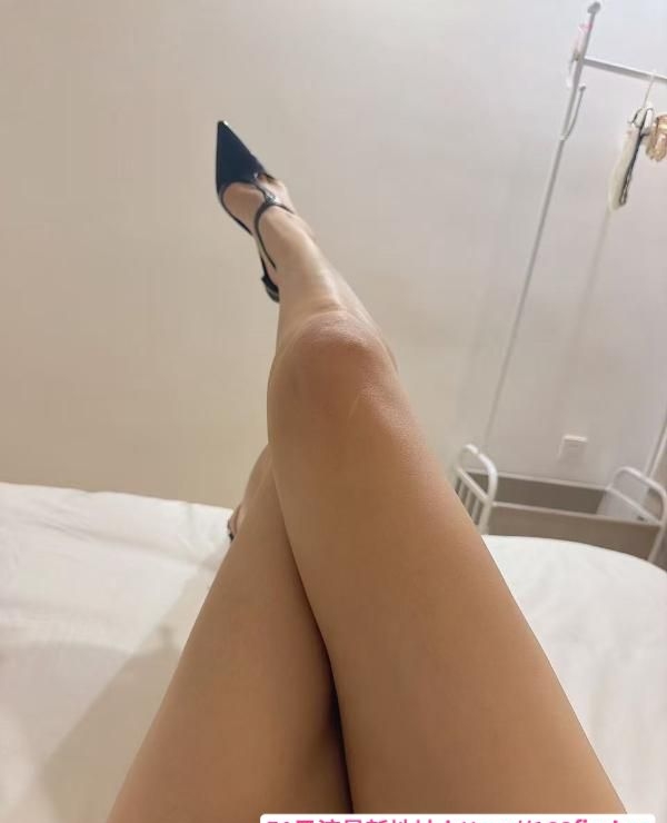 长宁高个维族姑娘 4