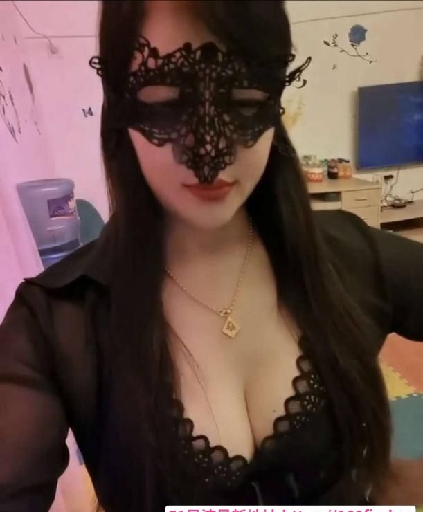 再刷丰满美臀大奶少妇 4