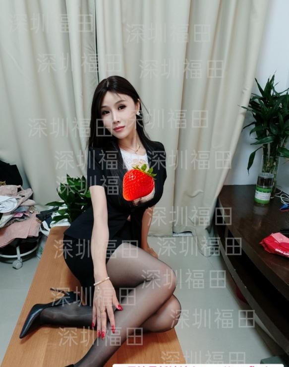 诱人S身材小雅 1
