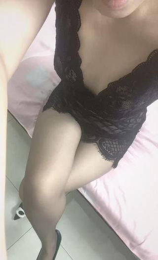 三通白嫩大长腿