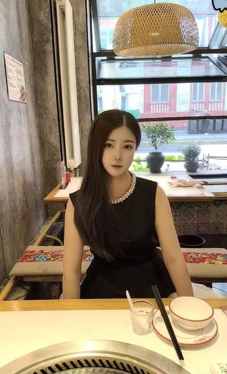 青山桃子可接吻 1