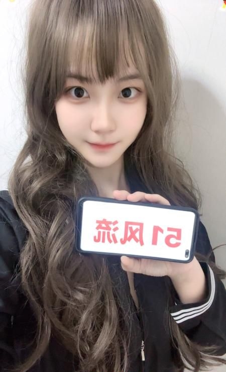 风骚巨臀萌妹子 1