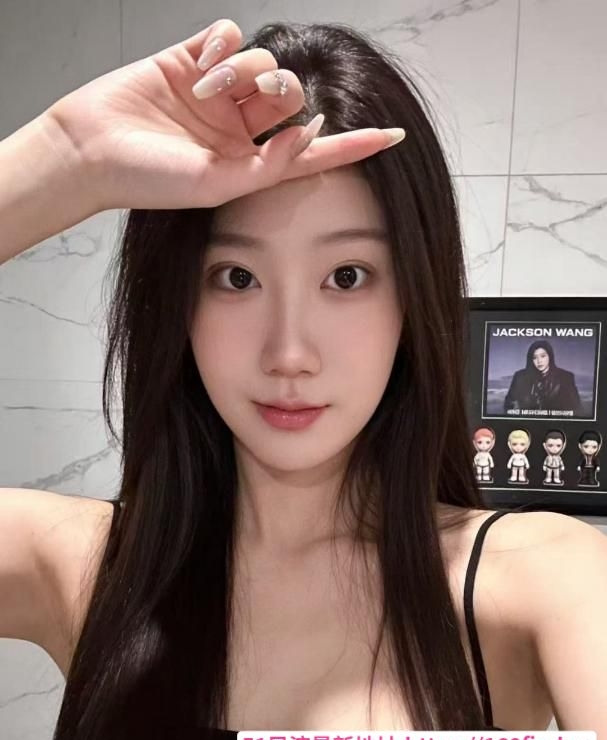 在校兼职大长腿美女 1