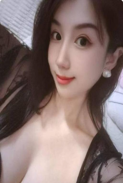 朝阳区 身材高挑大奶服务骚妇 1