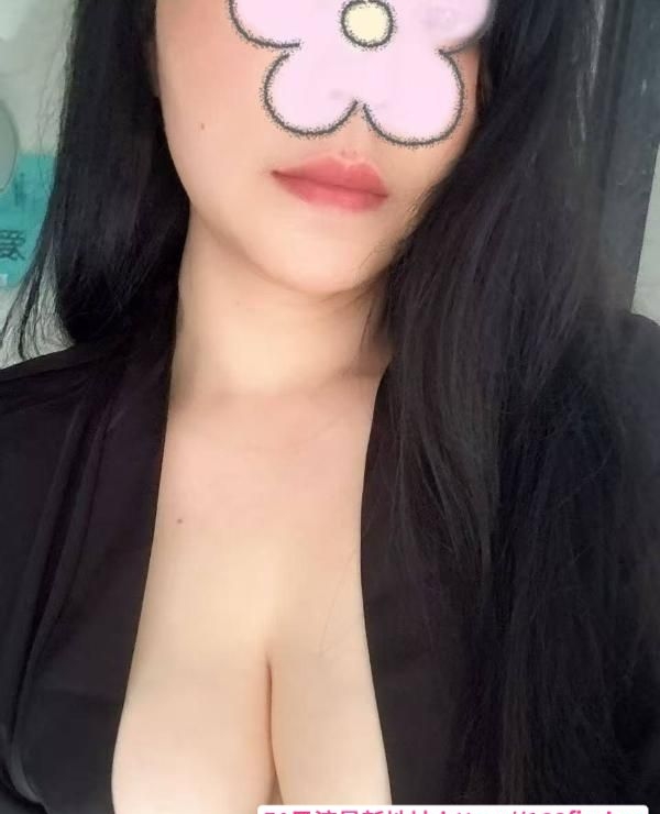 大D奶肥臀气质反差 2