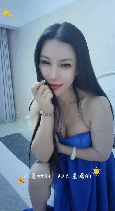妩媚风骚大奶少妇 3