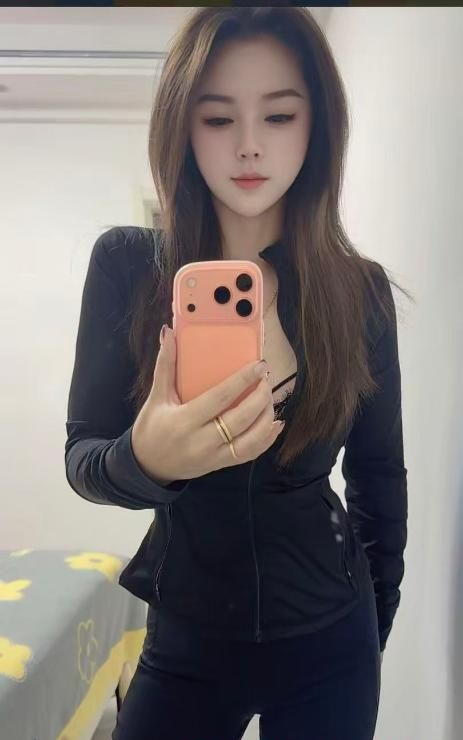 高颜值大奶骚妇 4