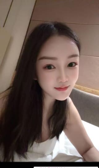 肤白腰细长腿依依
