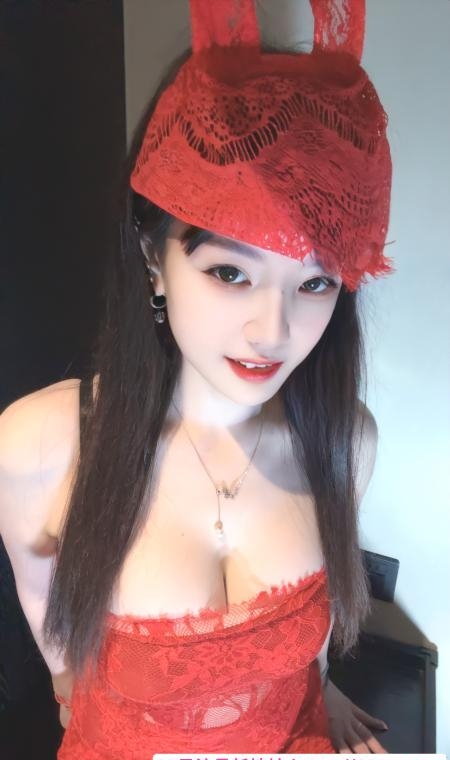 白云翘臀御姐 1