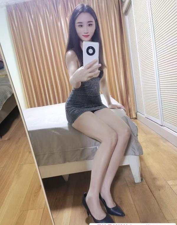 性感包臀裙女神 1