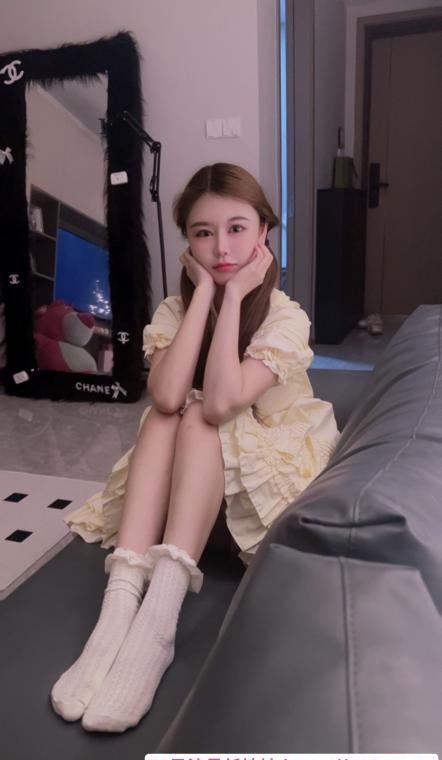 杭州双马尾嫩妹妮佳 1