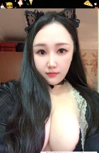 大胸少妇小姐姐