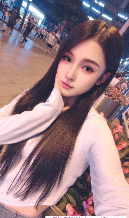 女友般的小美女 1