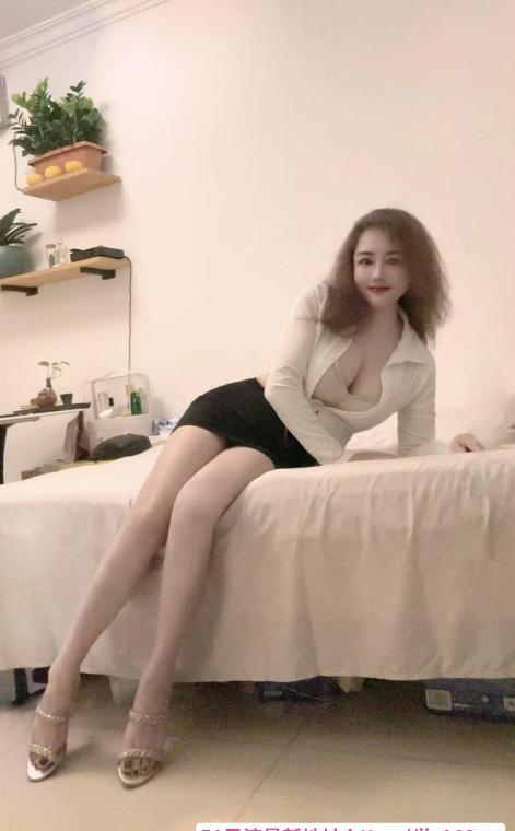 邻家巨乳少妇 1