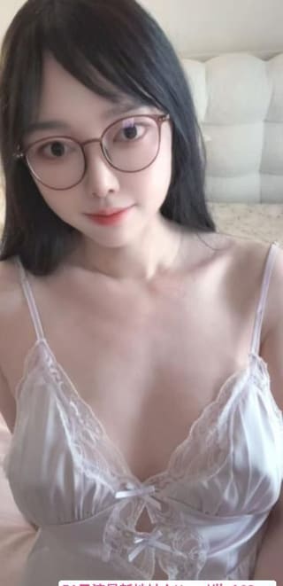 南山大胸眼镜m老师