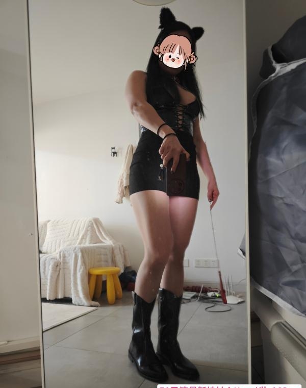 欧美身材的性感小母狗 1