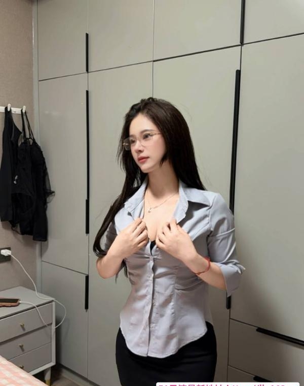上城翘臀御姐雅琪 1