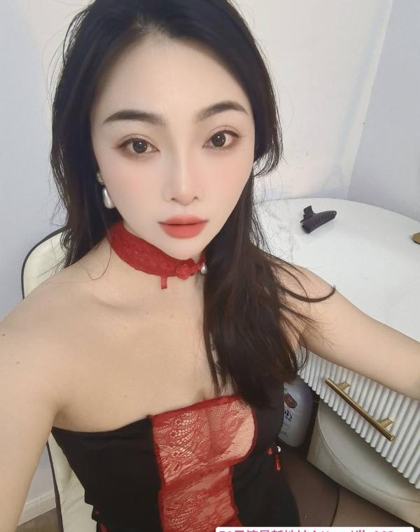 上城美臀佳佳 1