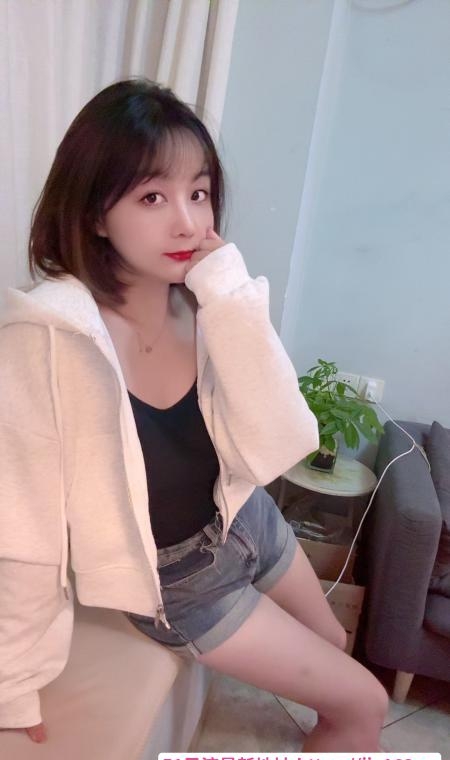 广州肥臀美乳少妇 1