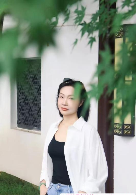 汉阳服务系靓颖老师 2
