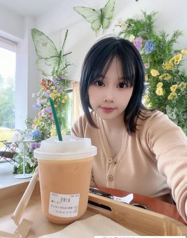 细腰翘臀粉嫩悠悠 2