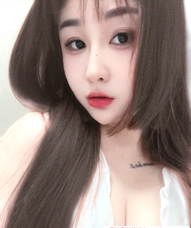 肉感肥臀小骚货 2