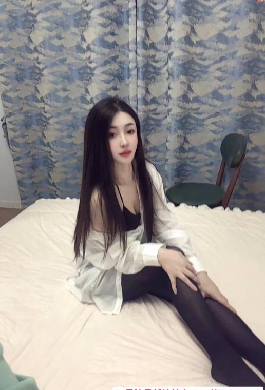 上城黑丝美腿多多 2