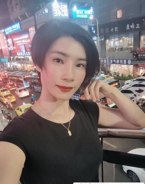 苗条少妇娜娜 2