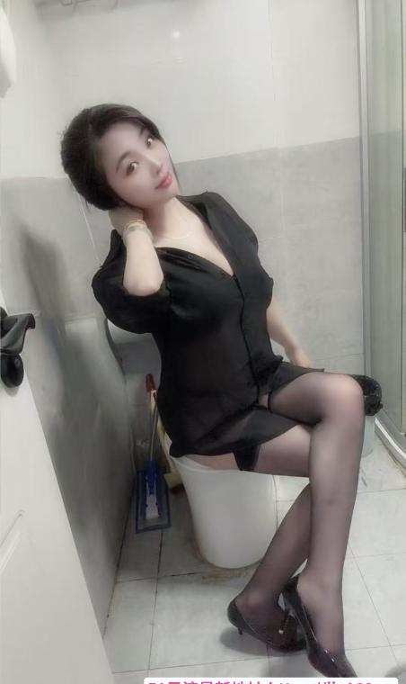 上城性感嘴唇桃桃 2