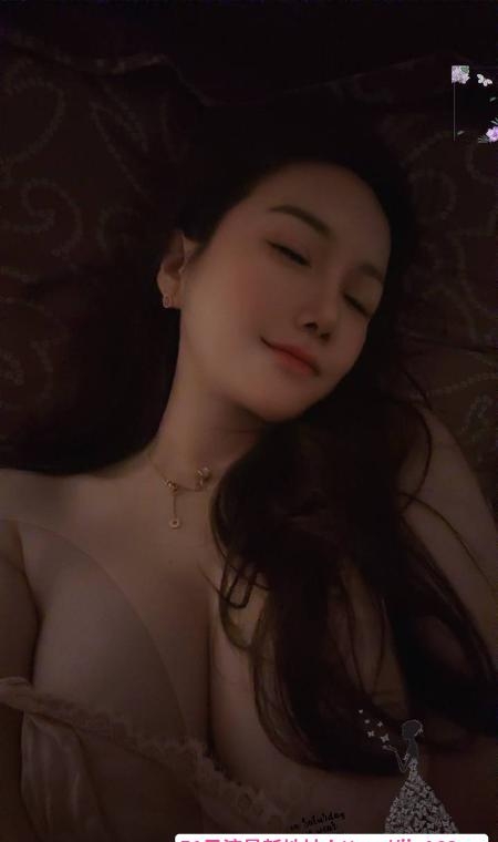 火辣身材混血颜值妹子 2