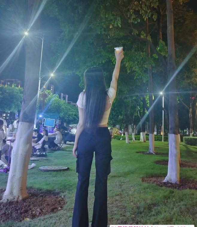 天河长腿美女姐姐 2