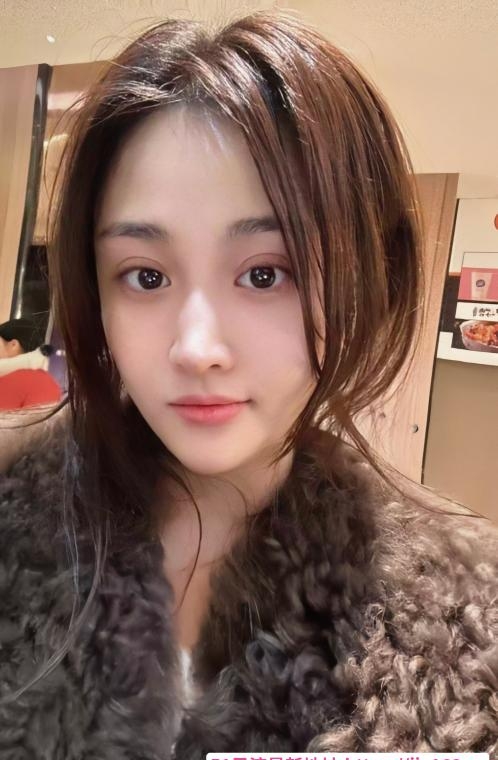 蜜桃臀艳舞少妇 2
