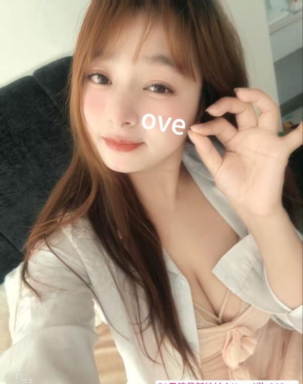 童颜巨乳上城青青 2