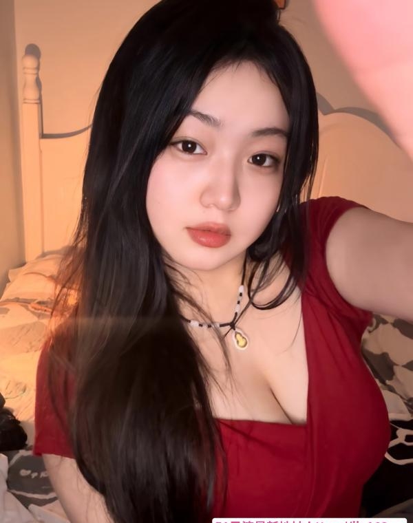 微胖巨乳彤彤 2