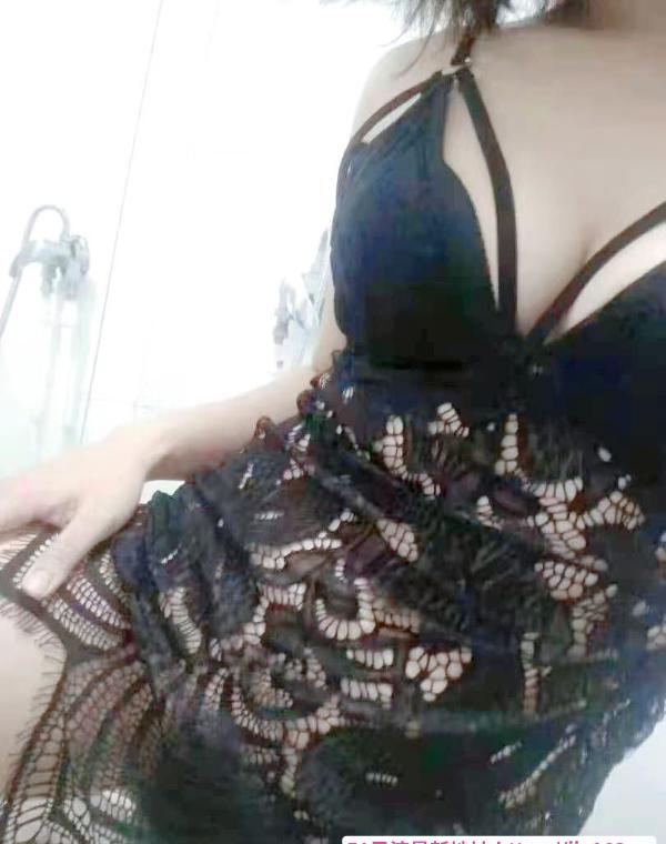 大胸性感小少妇 2