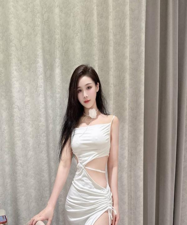 肤白臀翘颜值萱萱 2