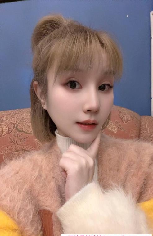服务系肤白波软妹子 3