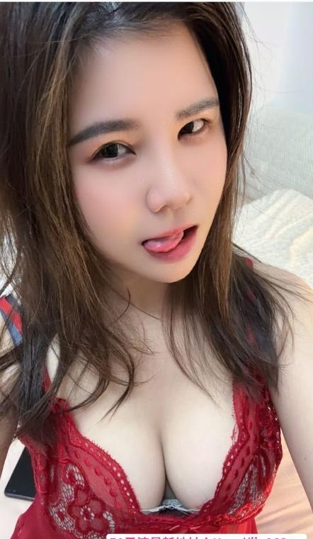 虹口战斗大胸骚货 3
