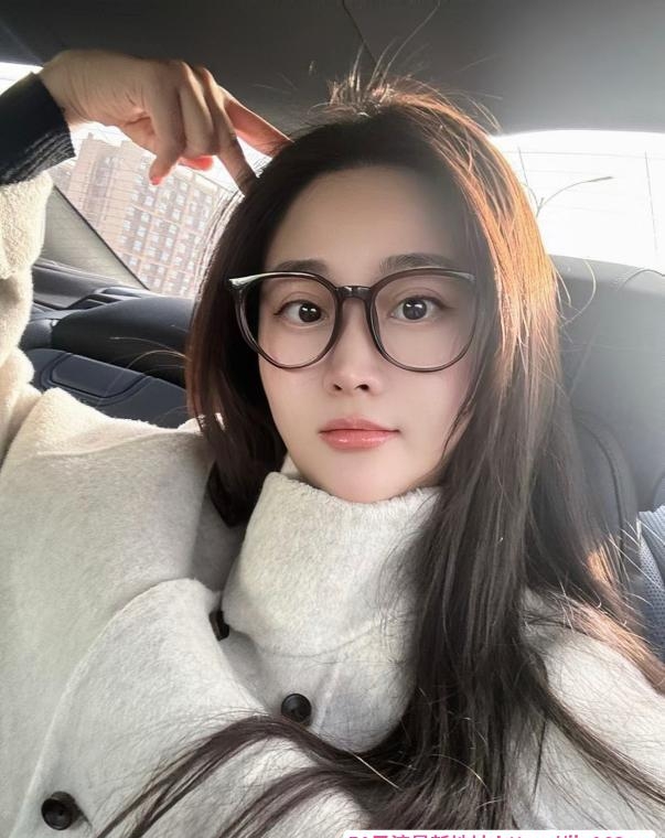 蜜桃臀艳舞少妇 3