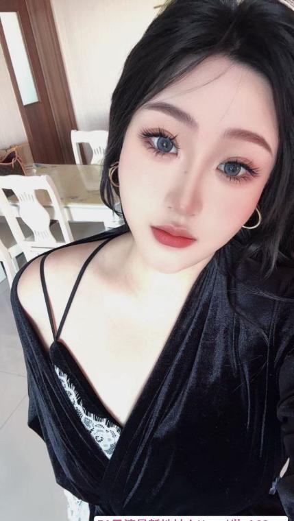 巨乳微胖小骚货 3