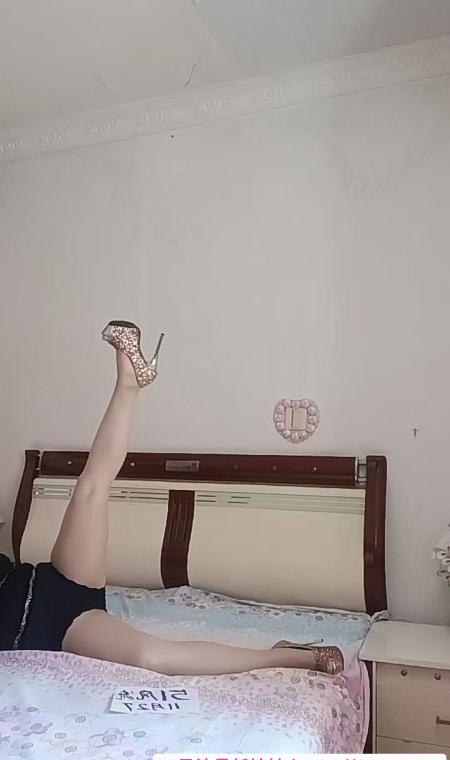 会潮喷的少妇姐 4
